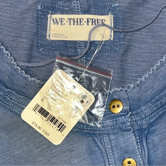 We The Free People Blue Long Sleeve Shirt Button Crochet Small NWT - Picture 3 of 7